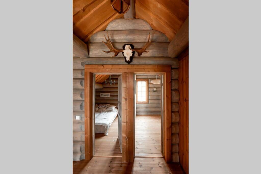 Log Cabin In Nature - Situated In Trillevallen- Are Ундерсокер Экстерьер фото