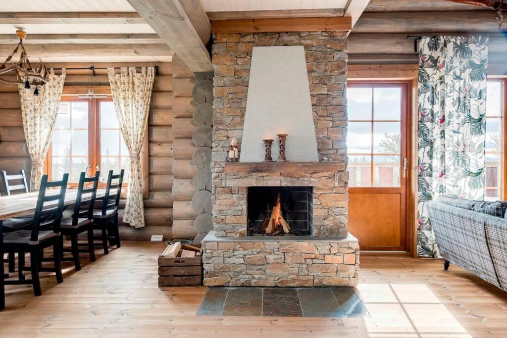 Log Cabin In Nature - Situated In Trillevallen- Are Ундерсокер Экстерьер фото